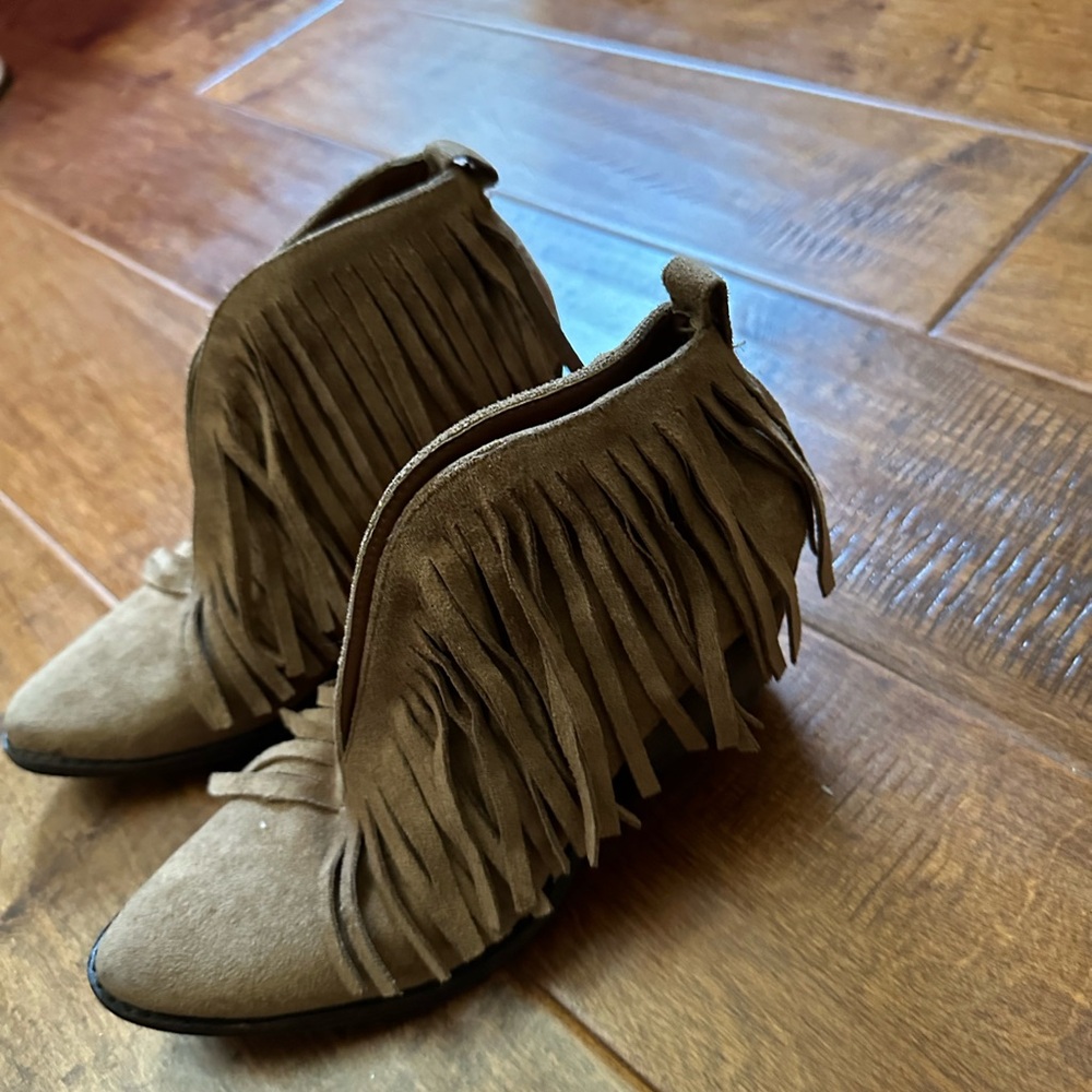 Coconuts By Matisse Boots